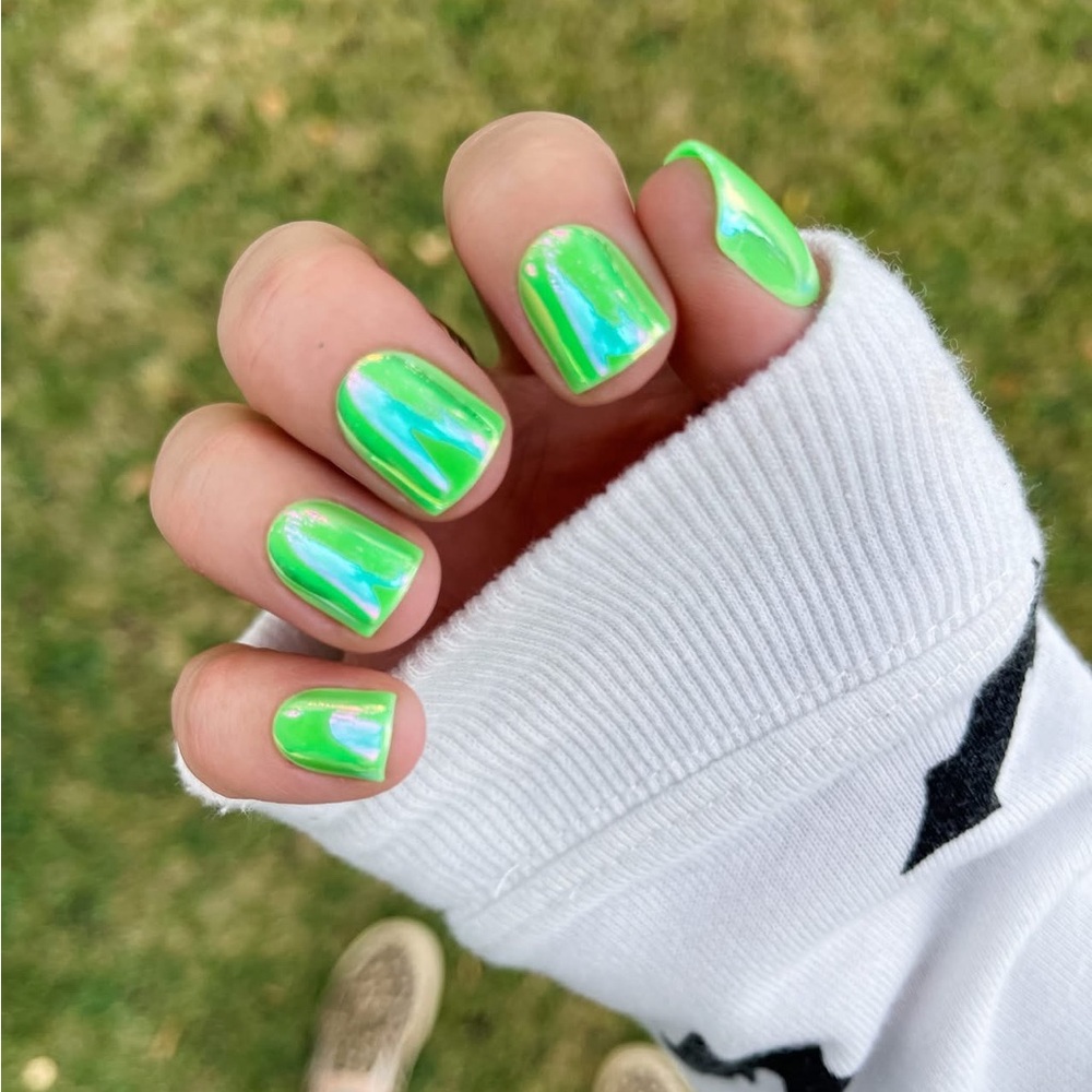 Red Aspen “Billie Jo's Monster Mash” Short Square Nail Dash
